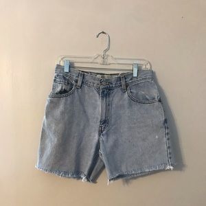 Women’s Vintage Levi Shorts. Size 10
